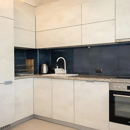 Spacious 2br Near Sea Garden & By Flat Manаger *