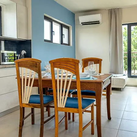 Spacious 2br Near Sea Garden & By Flat Manаger Várna