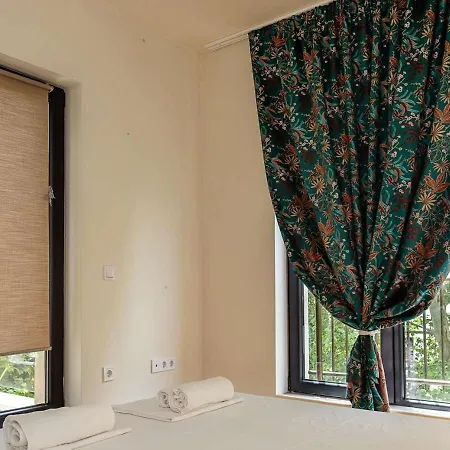Apartman Spacious 2br Near Sea Garden & By Flat Manаger